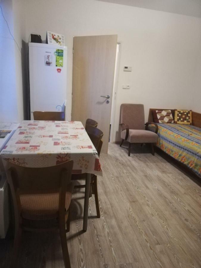 Apartmany Pod Divadlem Znojmo Exterior foto